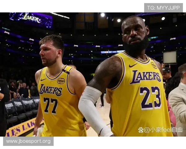 风暴中心的湖人如何在外界质疑中重塑辉煌与突破困境